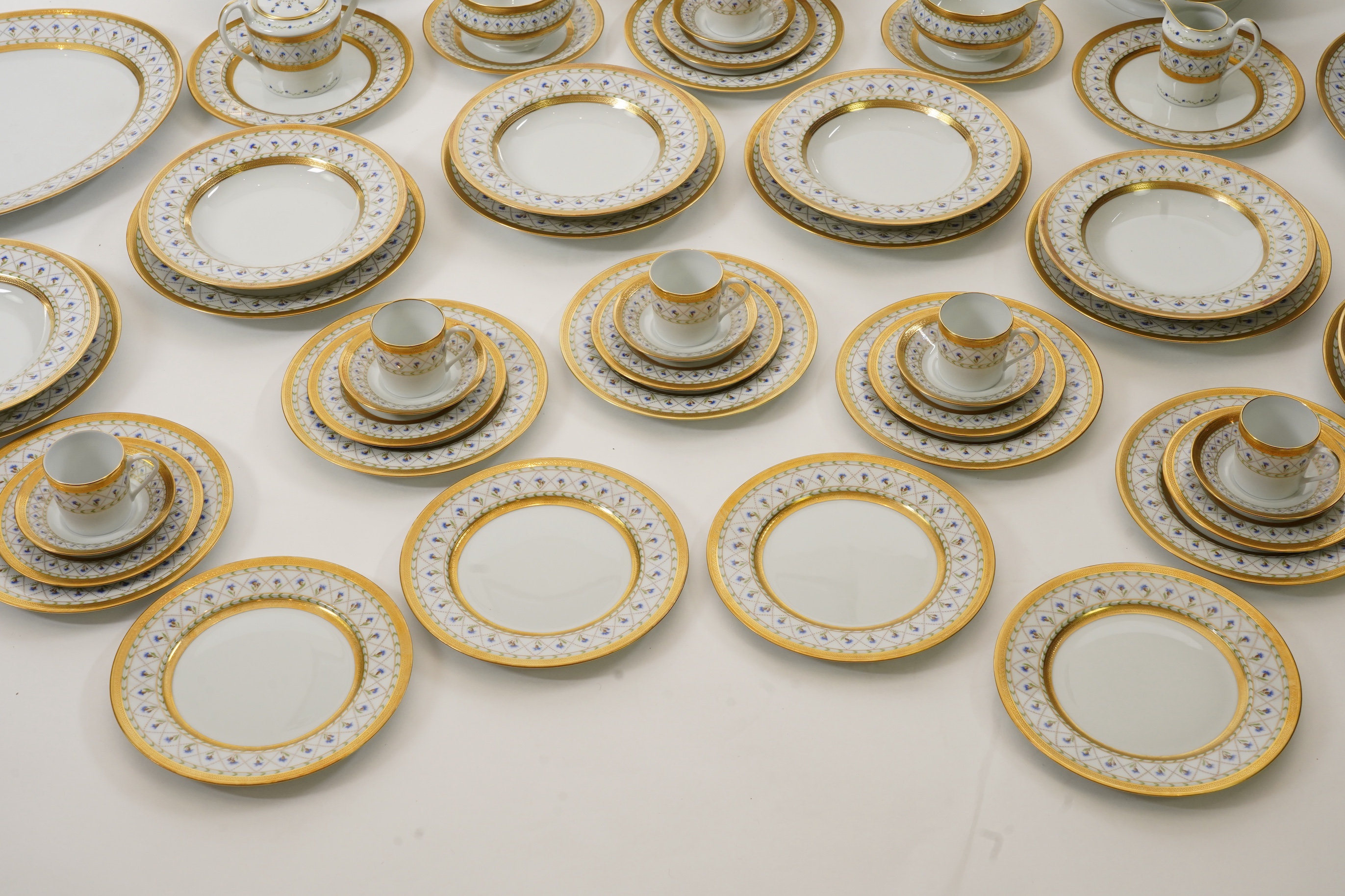 A Haviland Limoges 'Val De Loire Or' part dinner/coffee service